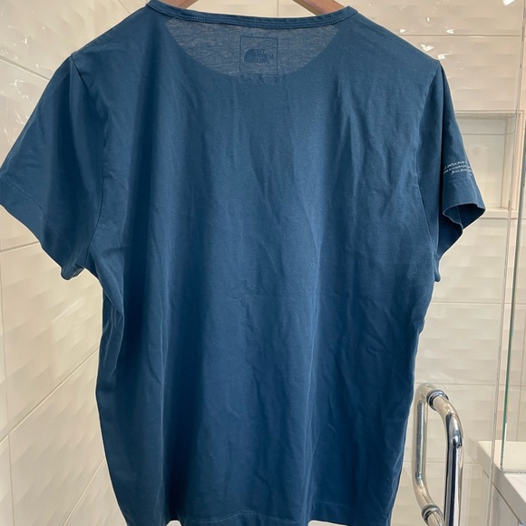 The North Face Tee - Picture 8 of 8